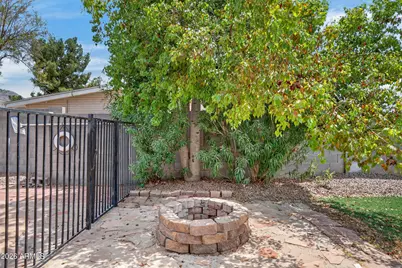 2049 W Joan De Arc Avenue, Phoenix, AZ 85029 - Photo 28