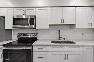 2049 W Joan De Arc Ave, Phoenix, AZ 85029 - Photo 12