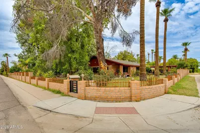 2240 E Whitton Avenue, Phoenix, AZ 85016 - Photo 1