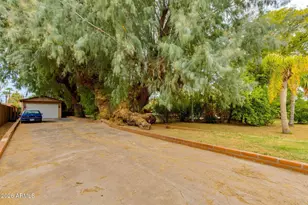 2240 E Whitton Ave, Phoenix, AZ 85016 - Photo 26