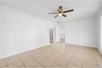 8118 N 29th Avenue, Phoenix, AZ 85051 - Photo 12