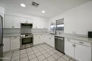 5833 W John Cabot Rd, Glendale, AZ 85308 - Photo 8