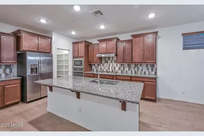 29507 N 113th Lane, Peoria, AZ 85383 - Photo 14