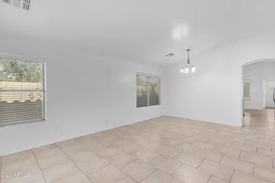 25883 W Gibson Lane, Buckeye, AZ 85326 - Photo 6