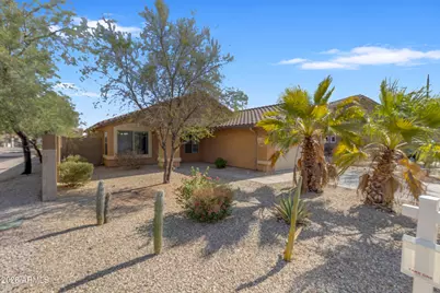 25883 W Gibson Lane, Buckeye, AZ 85326 - Photo 6