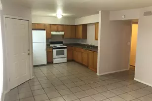 1138 W Dragoon Cir, Mesa, AZ 85210 - Photo 2