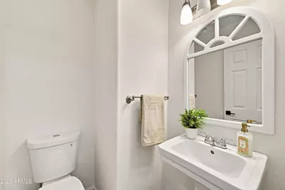 2914 E Windsong Drive, Phoenix, AZ 85048 - Photo 8