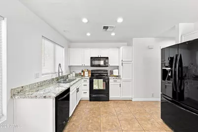 2914 E Windsong Drive, Phoenix, AZ 85048 - Photo 12