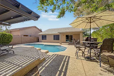 1743 E Branham Lane, Phoenix, AZ 85042 - Photo 32