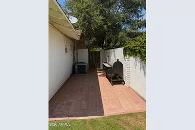 315 E Keim Drive, Phoenix, AZ 85012 - Photo 16