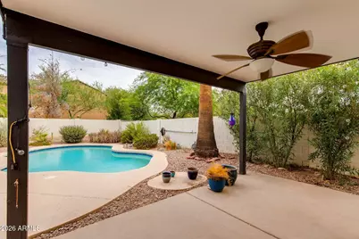 2010 E Aire Libre Avenue, Phoenix, AZ 85022 - Photo 18