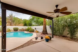 2010 E Aire Libre Ave, Phoenix, AZ 85022 - Photo 18