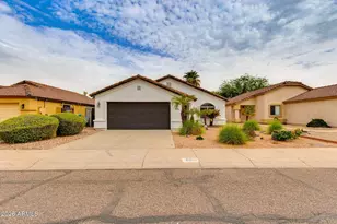 2010 E Aire Libre Ave, Phoenix, AZ 85022 - Photo 1