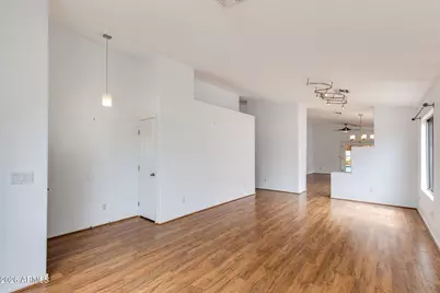2010 E Aire Libre Avenue, Phoenix, AZ 85022 - Photo 4