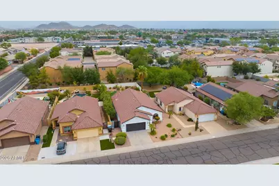 2010 E Aire Libre Avenue, Phoenix, AZ 85022 - Photo 22