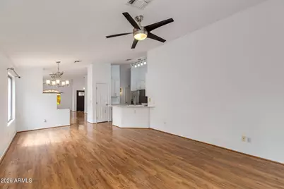 2010 E Aire Libre Avenue, Phoenix, AZ 85022 - Photo 8