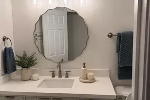 315 E Keim Dr, Phoenix, AZ 85012 - Photo 10