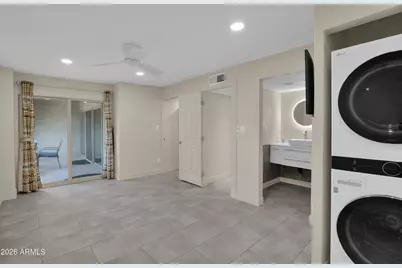 4727 E Lafayette Boulevard #303, Phoenix, AZ 85018 - Photo 16