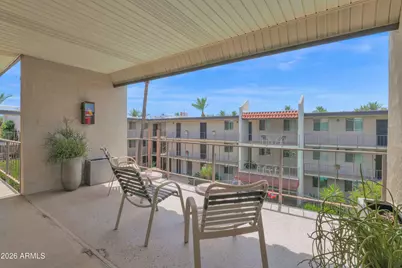 4727 E Lafayette Boulevard #303, Phoenix, AZ 85018 - Photo 2