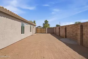 2202 E Monona Dr, Phoenix, AZ 85024 - Photo 28