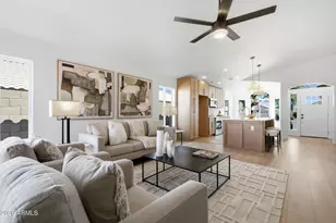 2202 E Monona Dr, Phoenix, AZ 85024 - Photo 6