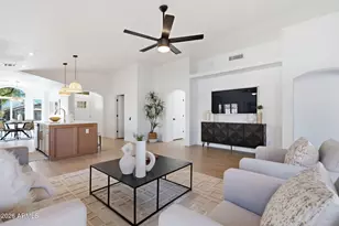 2202 E Monona Dr, Phoenix, AZ 85024 - Photo 8