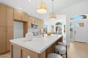 2202 E Monona Dr, Phoenix, AZ 85024 - Photo 2