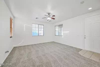 7060 S 7th Lane, Phoenix, AZ 85041 - Photo 4