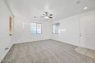 7060 S 7th Ln, Phoenix, AZ 85041 - Photo 4