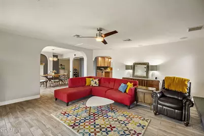 611 E Canterbury Lane, Phoenix, AZ 85022 - Photo 4