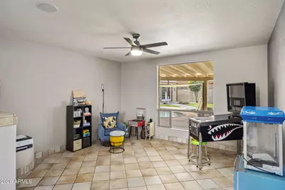 611 E Canterbury Lane, Phoenix, AZ 85022 - Photo 8