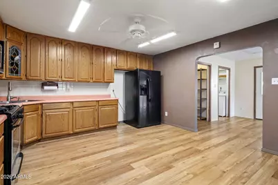 13854 N 47th Avenue, Glendale, AZ 85306 - Photo 8