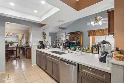 5138 W Diana Avenue, Glendale, AZ 85302 - Photo 10
