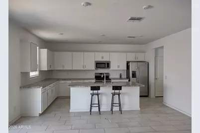 25249 W Wayland Drive, Buckeye, AZ 85326 - Photo 10