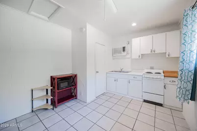 351 E Encanto Drive #B, Tempe, AZ 85281 - Photo 10