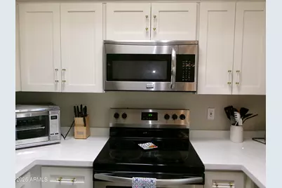 9151 W Greenway Road #269, Peoria, AZ 85381 - Photo 4