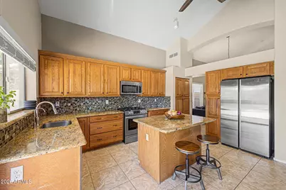 10394 E Hillery Drive, Scottsdale, AZ 85255 - Photo 6