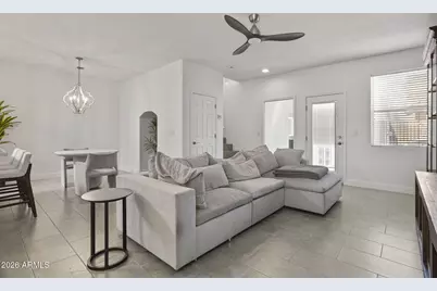 3221 N 37th Street #18, Phoenix, AZ 85018 - Photo 4