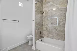 3221 N 37th St, Phoenix, AZ 85018 - Photo 6