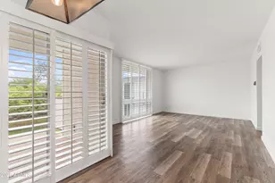 3242 E Camelback Rd, Phoenix, AZ 85018 - Photo 14