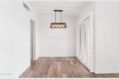 3242 E Camelback Road #204, Phoenix, AZ 85018 - Photo 10