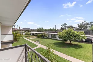 3242 E Camelback Rd, Phoenix, AZ 85018 - Photo 18