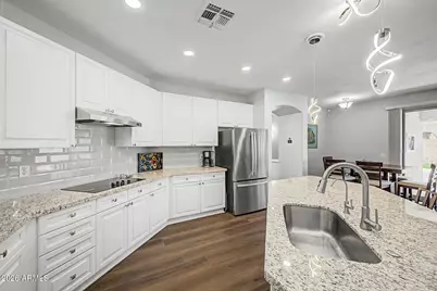 14426 W Avalon Drive, Goodyear, AZ 85395 - Photo 2