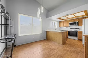 8021 W Paradise Dr, Peoria, AZ 85345 - Photo 12