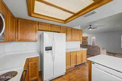 8021 W Paradise Drive, Peoria, AZ 85345 - Photo 24