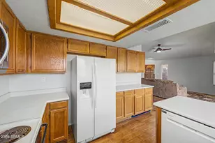 8021 W Paradise Dr, Peoria, AZ 85345 - Photo 24