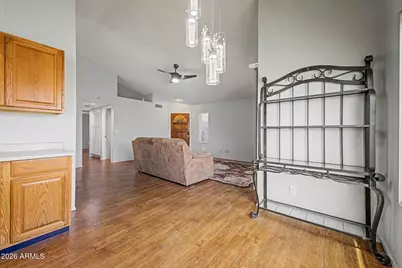 8021 W Paradise Drive, Peoria, AZ 85345 - Photo 14