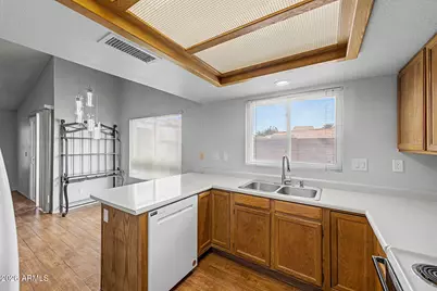 8021 W Paradise Drive, Peoria, AZ 85345 - Photo 22