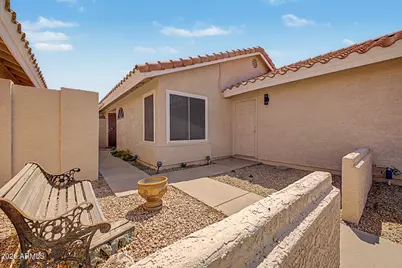 8021 W Paradise Drive, Peoria, AZ 85345 - Photo 4