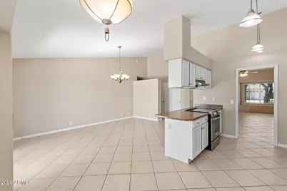 10248 W Medlock Drive, Glendale, AZ 85307 - Photo 34
